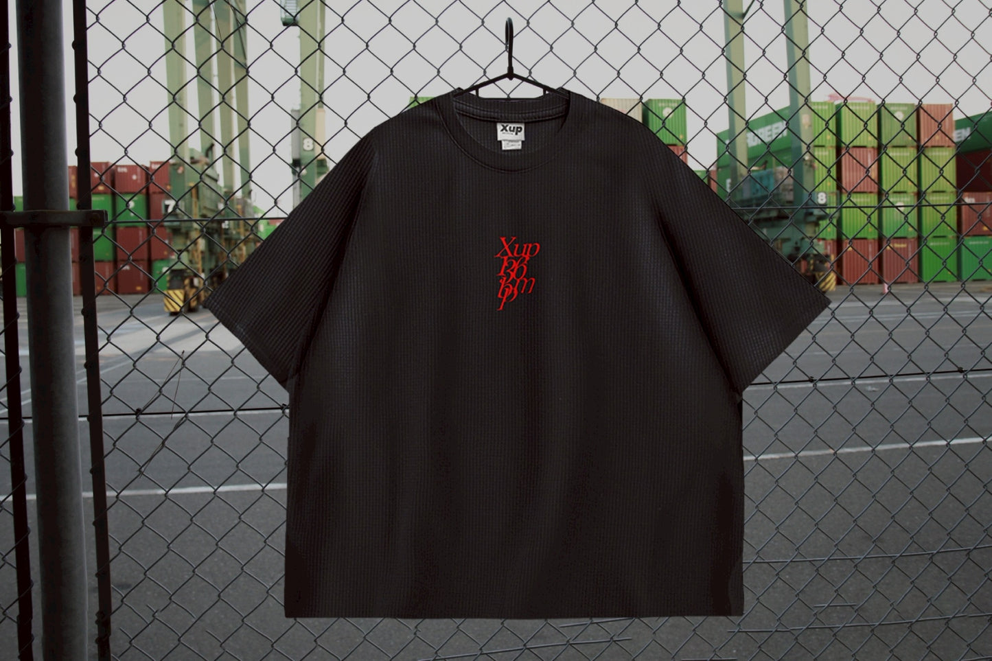 136bpm waffle Tshirt black×red