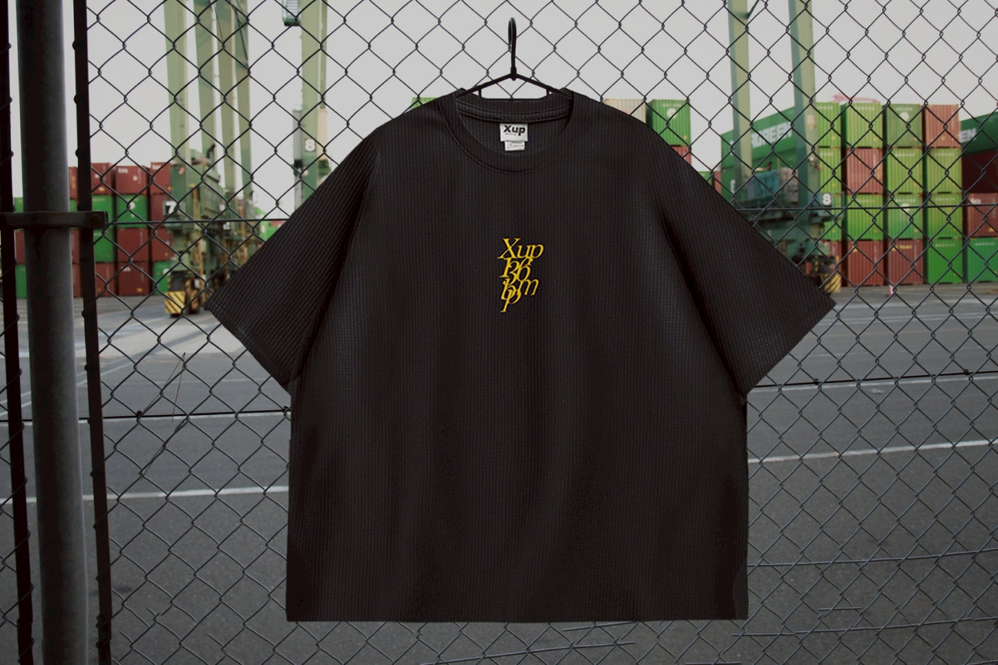 136bpm waffle Tshirt black×yellow