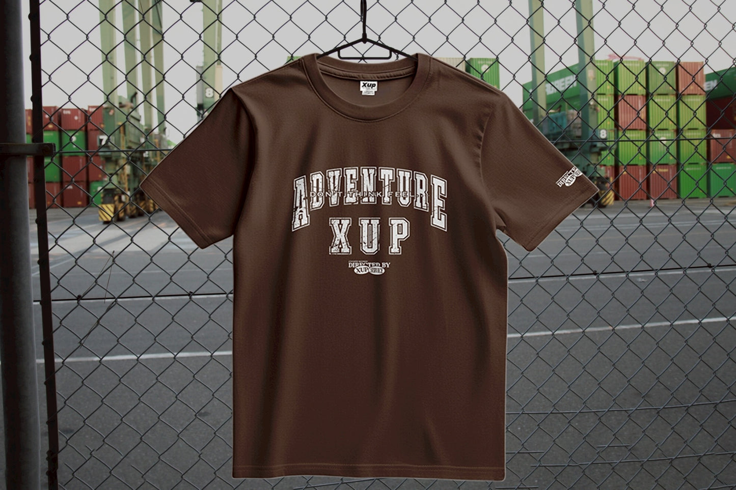 adventure Tshirt brown