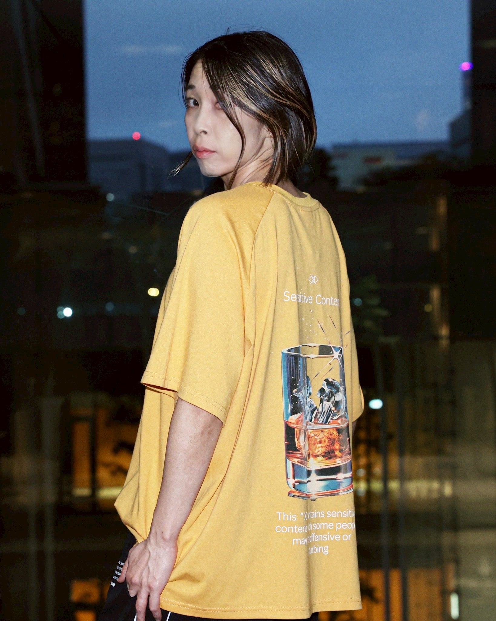 whisky logo T shirt yellow – XUP