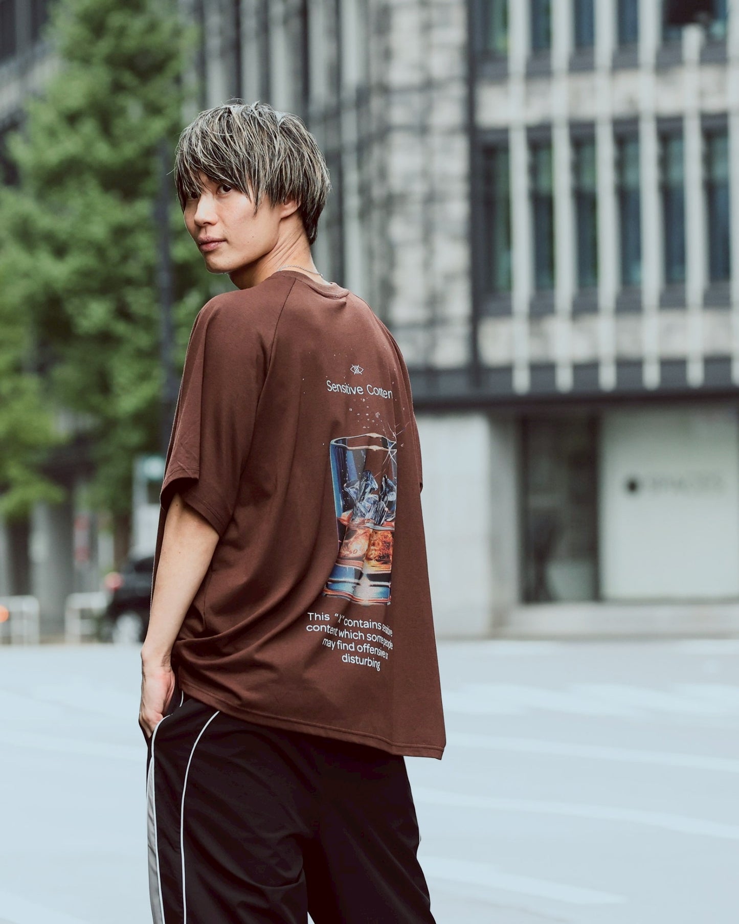 whisky logo T shirt brown